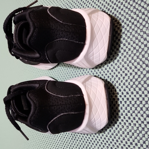 Reebok Energen Plus 2 Running Shoes - Picture 7 of 15